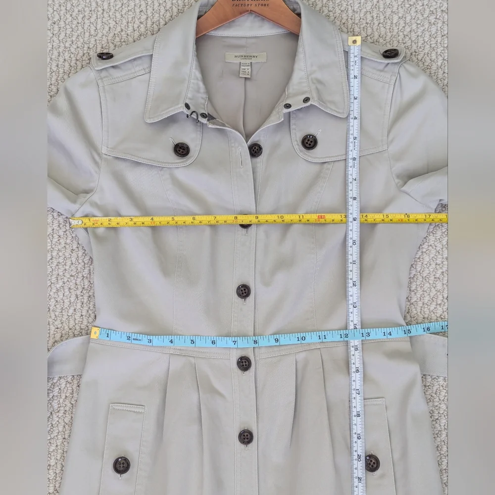 BURBERRY Vintage Women's Short Sleeve Trench Coat Dress Size 6 Classic Khaki - Picture 11 of 16